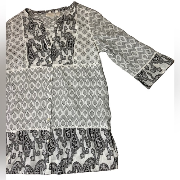 Chico’s Black & White Jacquard Tunic Blouse Medium - Picture 3 of 5